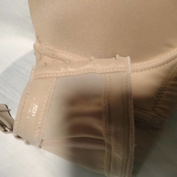 Amazon Essentials Bra Womens Size 36D Classic T-Shirt Bra Nude Underwire - Picture 5 of 7